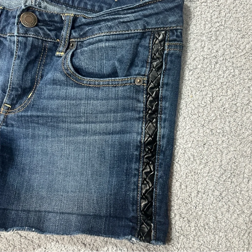 American Eagle Outfitters Dark Blue Jean Shorts With‎ Faux Leather Braids Size 6